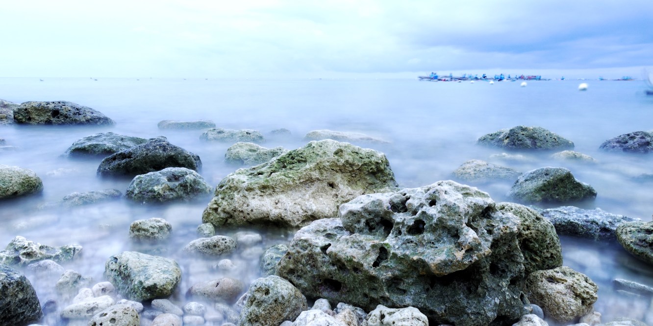 long exposure oslob beach